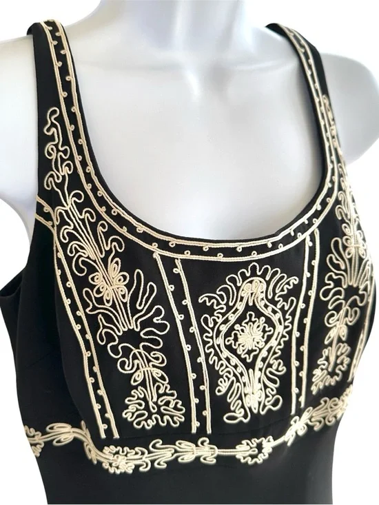 Maggy London Embroidered Midi Dress - Picture 6 of 9